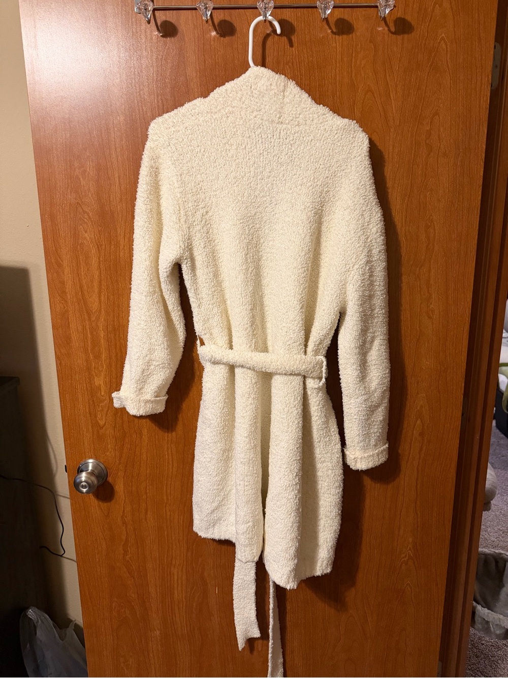 SKIMS Fleece Robe - Picture 2 of 4